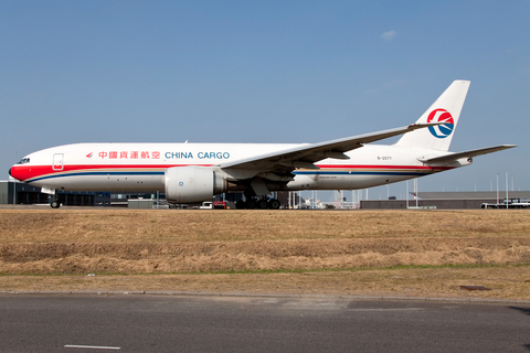 China Cargo Airlines Boeing 777-F6N (B-2077) at  Amsterdam - Schiphol, Netherlands