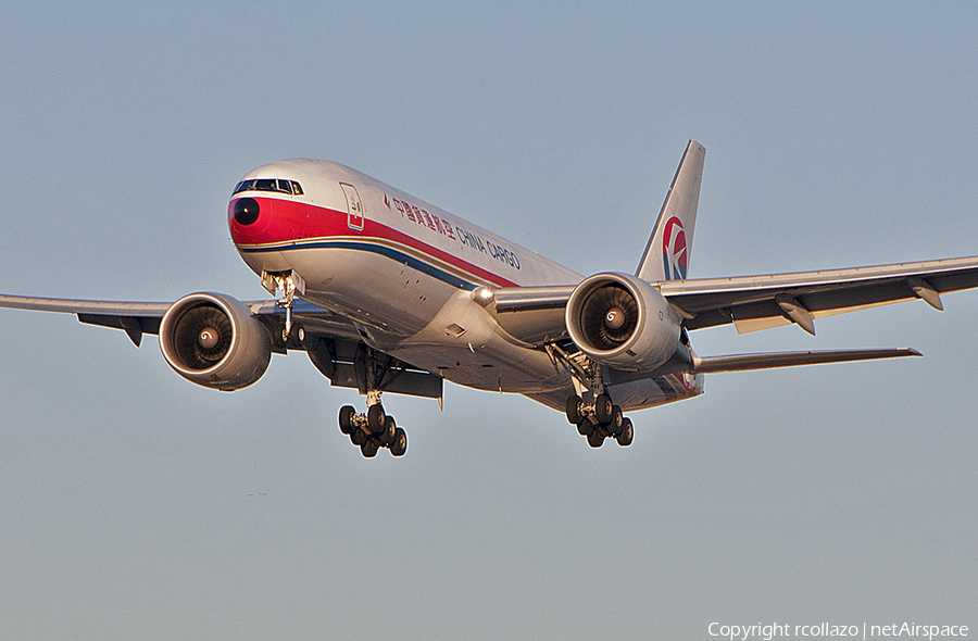 China Cargo Airlines Boeing 777-F6N (B-2079) | Photo 360317
