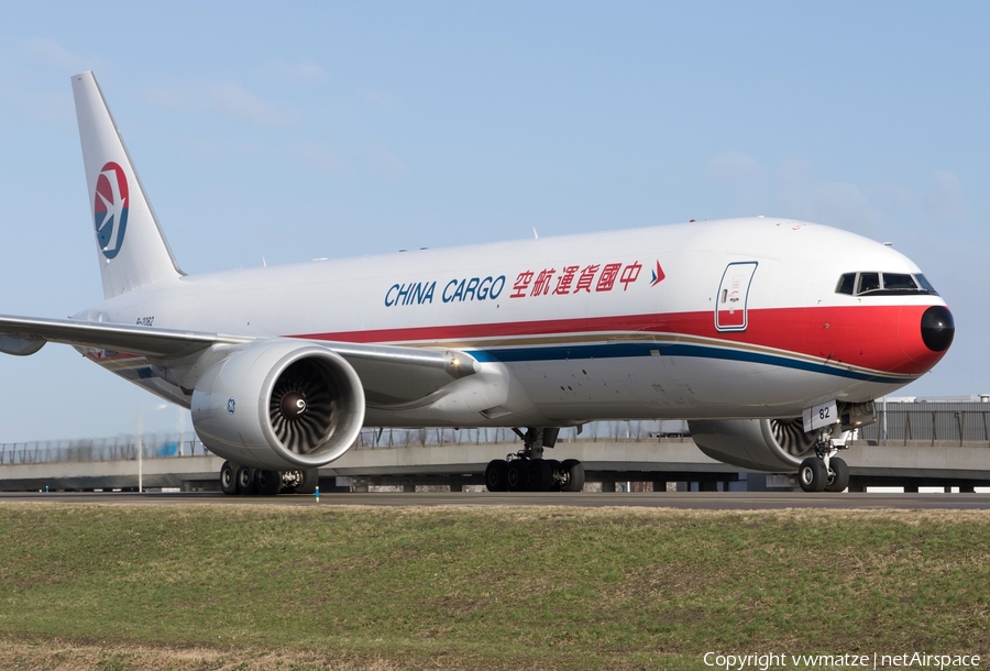 China Cargo Airlines Boeing 777-F6N (B-2082) | Photo 424230