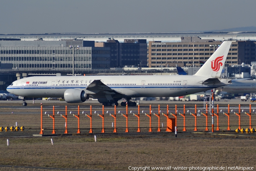 Air China Boeing 777-39L(ER) (B-2086) | Photo 338031