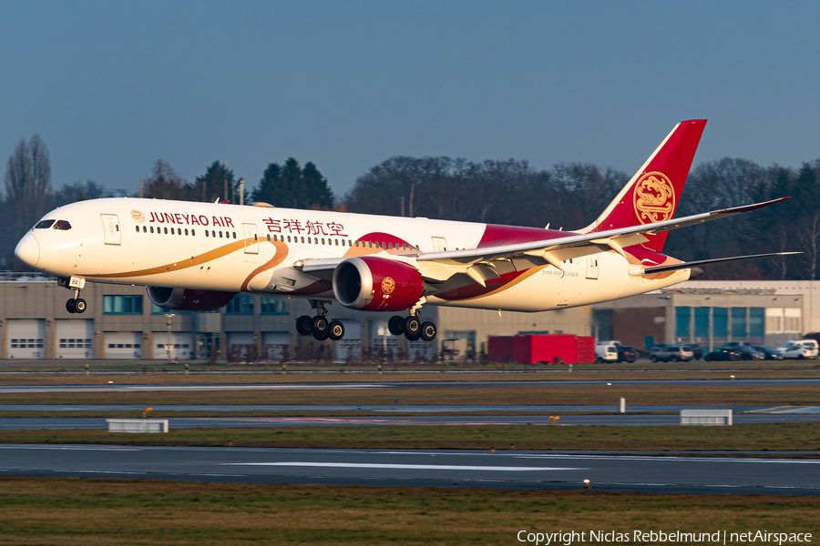 Juneyao Airlines Boeing 787-9 Dreamliner (B-208A) | Photo 489420
