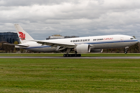 Air China Cargo Boeing 777-FFT (B-2098) at  Hamburg - Fuhlsbuettel (Helmut Schmidt), Germany