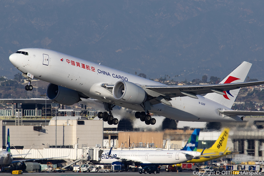 China Cargo Airlines Boeing 777-F6N (B-220F) | Photo 543930