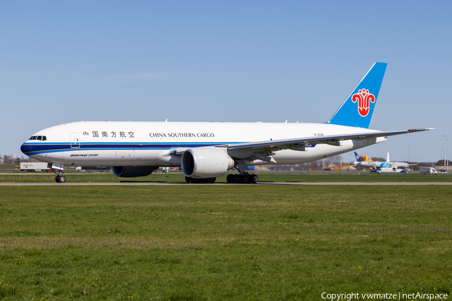 China Southern Airlines Boeing 777-F1B (B-222W) | Photo 562499