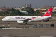 TransAsia Airways Airbus A320-233 (B-22318) at  Kaohsiung - International, Taiwan