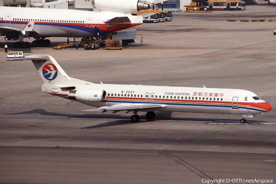 China Eastern Airlines Fokker 100 (B-2237) | Photo 157557