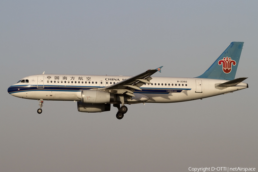 China Southern Airlines Airbus A320-232 (B-2392) | Photo 406208