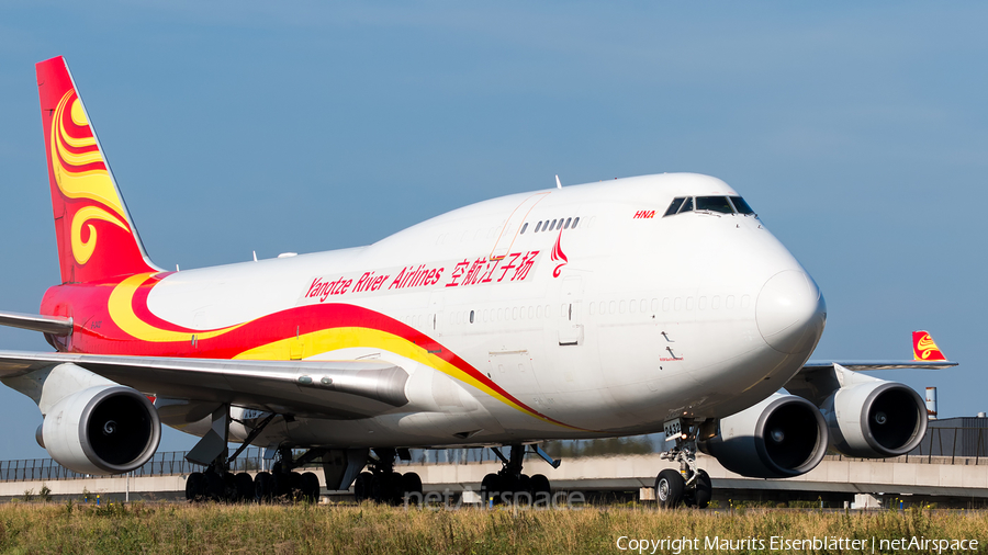 Yangtze River Express Boeing 747-481(BDSF) (B-2432) | Photo 125133