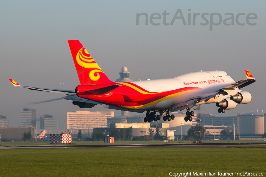 Yangtze River Express Boeing 747-481F (B-2435) | Photo 392293