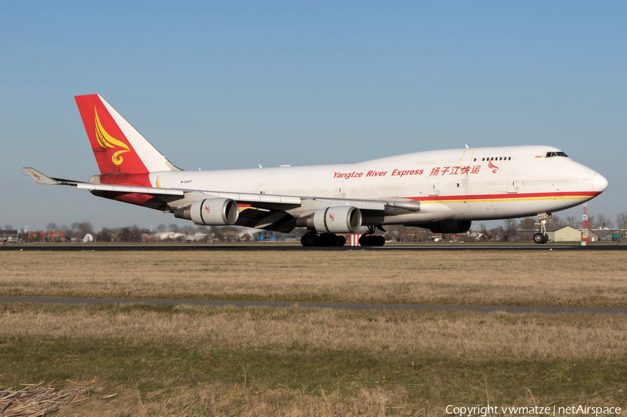 Yangtze River Express Boeing 747-481(BDSF) (B-2437) | Photo 293535