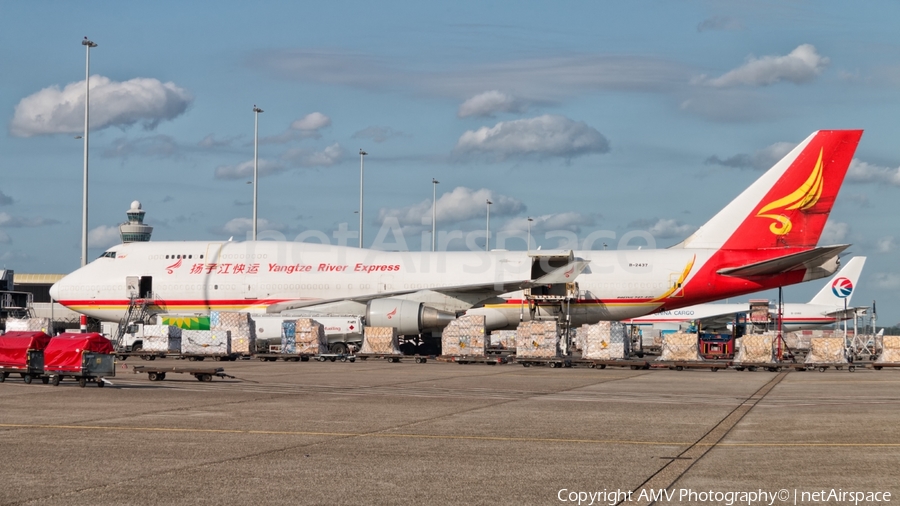 Yangtze River Express Boeing 747-481(BDSF) (B-2437) | Photo 97953