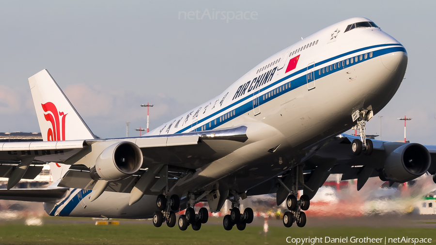 Air China Boeing 747-4J6 (B-2472) | Photo 190605