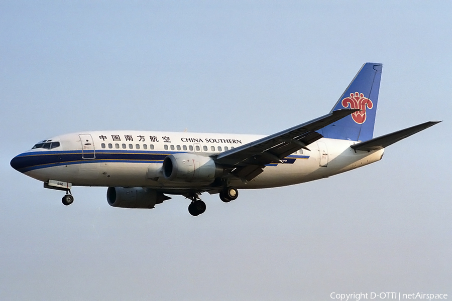 China Southern Airlines Boeing 737-5Y0 (B-2550) | Photo 163052