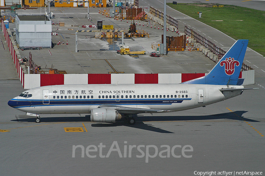 China Southern Airlines Boeing 737-31B (B-2583) | Photo 368081