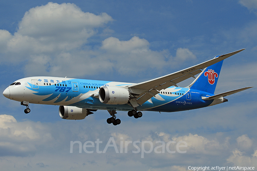 China Southern Airlines Boeing 787-8 Dreamliner (B-2725) | Photo 255458