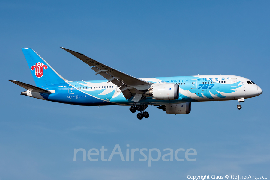 China Southern Airlines Boeing 787-8 Dreamliner (B-2725) | Photo 307605