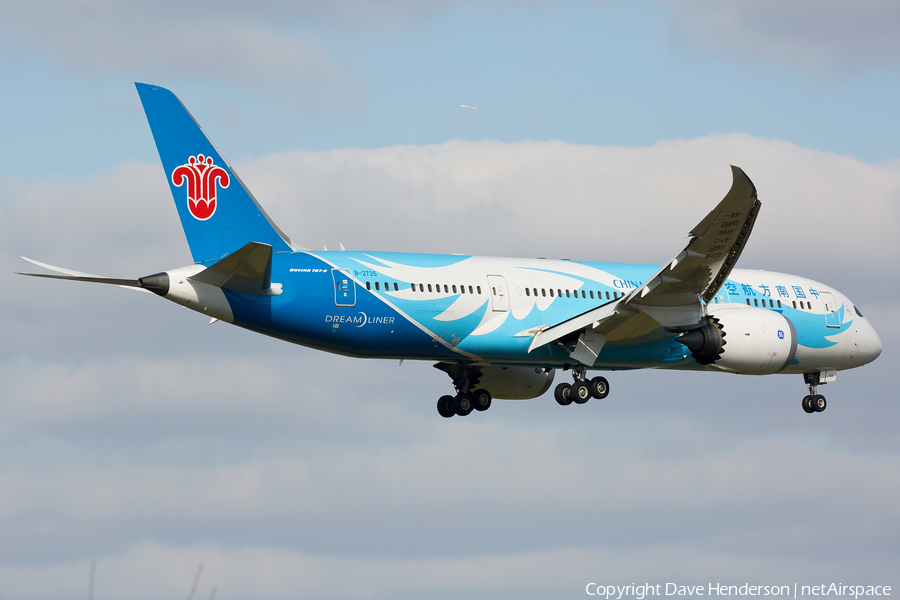China Southern Airlines Boeing 787-8 Dreamliner (B-2725) | Photo 71470