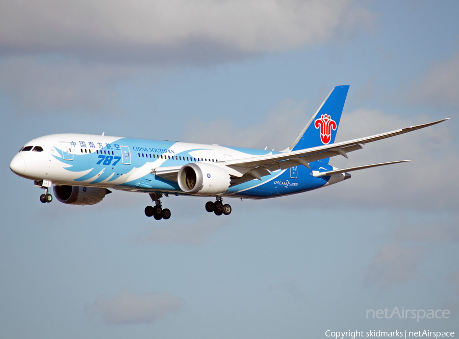 China Southern Airlines Boeing 787-8 Dreamliner (B-2726) | Photo 40780