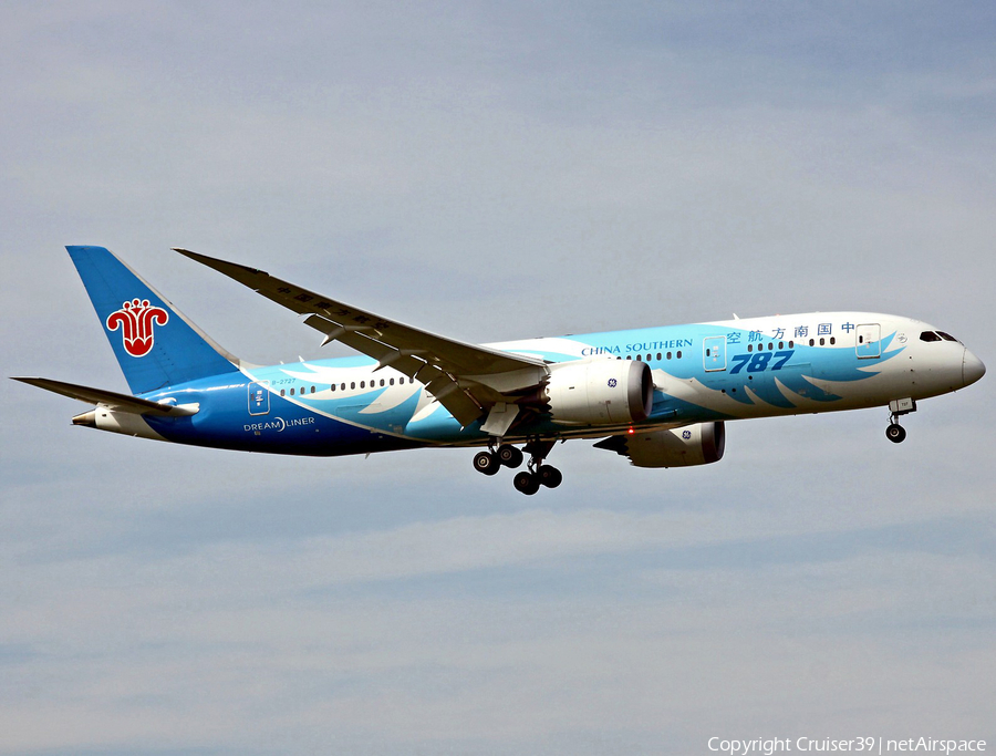 China Southern Airlines Boeing 787-8 Dreamliner (B-2727) | Photo 156695