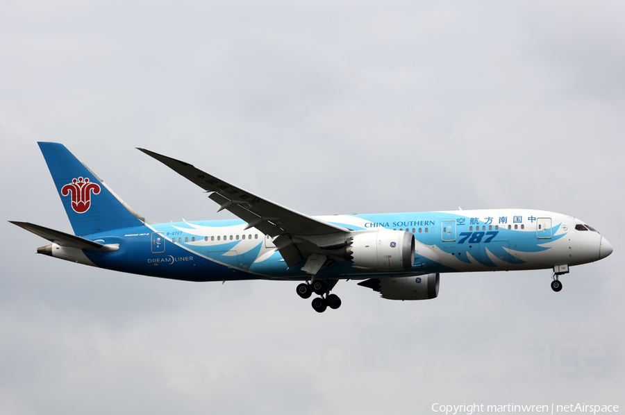 China Southern Airlines Boeing 787-8 Dreamliner (B-2727) | Photo 231891