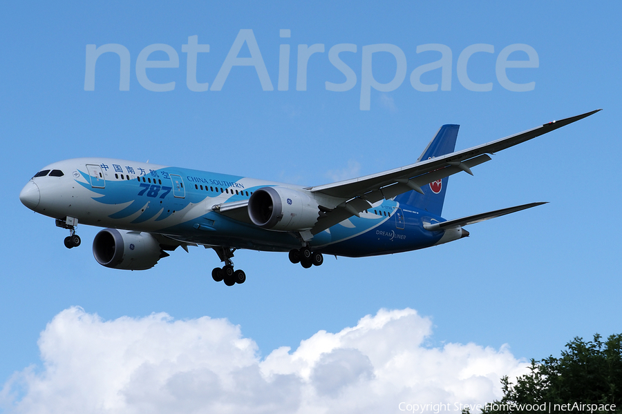 China Southern Airlines Boeing 787-8 Dreamliner (B-2732) | Photo 172701