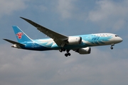 China Southern Airlines Boeing 787-8 Dreamliner (B-2733) at  London - Heathrow, United Kingdom