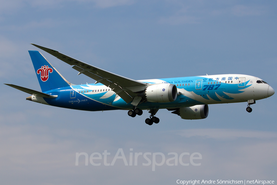 China Southern Airlines Boeing 787-8 Dreamliner (B-2736) | Photo 115069