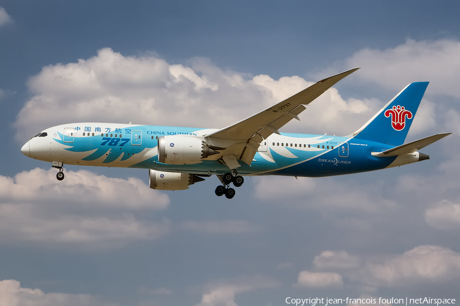 China Southern Airlines Boeing 787-8 Dreamliner (B-2737) | Photo 261288