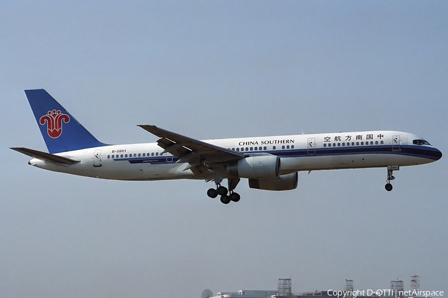 China Southern Airlines Boeing 757-21B (B-2801) | Photo 163027