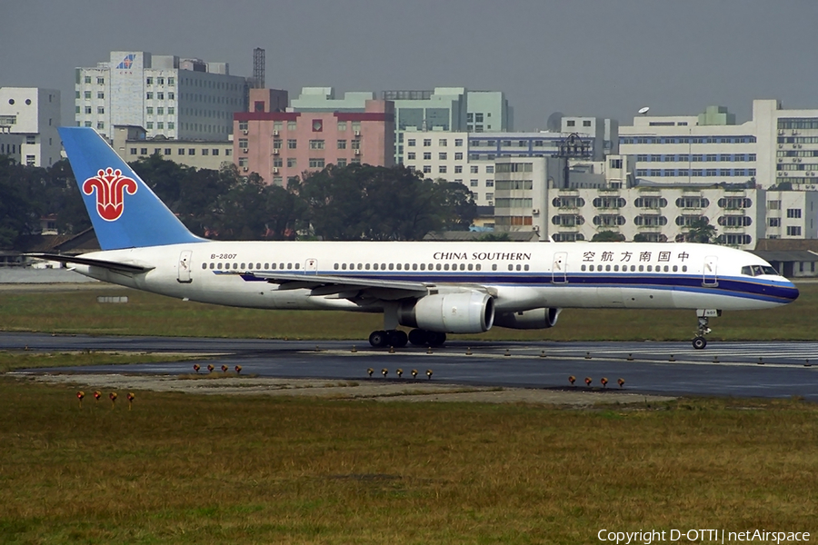 China Southern Airlines Boeing 757-21B (B-2807) | Photo 289879