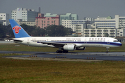 China Southern Airlines Boeing 757-21B (B-2807) at  Guangzhou - Baiyun (closed), China