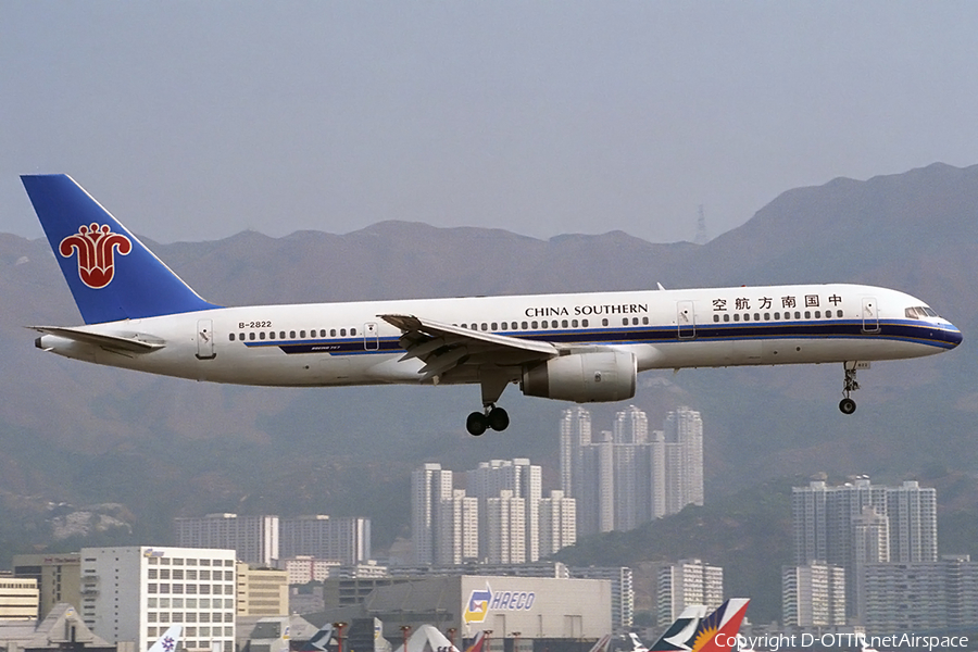 China Southern Airlines Boeing 757-21B (B-2822) | Photo 168417