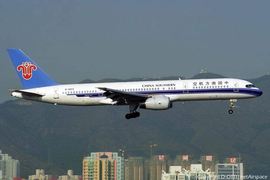 China Southern Airlines Boeing 757-21B (B-2823) | Photo 288834