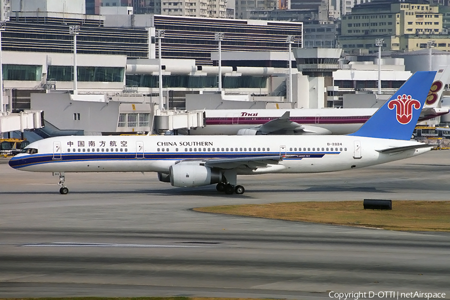 China Southern Airlines Boeing 757-21B (B-2824) | Photo 168410