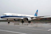 China Southern Airlines Boeing 757-28S (B-2830) at  Guangzhou - Baiyun, China