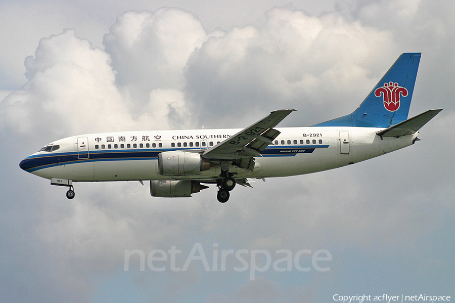China Southern Airlines Boeing 737-3Q8 (B-2921) | Photo 368075