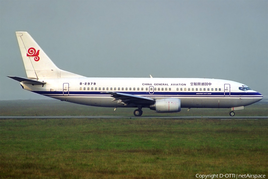 China General Aviation Boeing 737-36N (B-2979) | Photo 290855