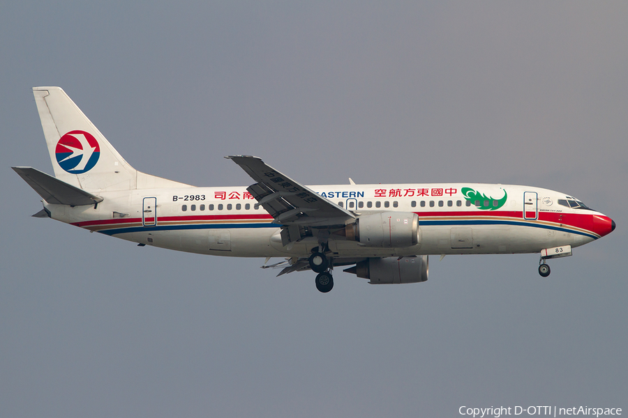 China Eastern Airlines Boeing 737-3W0 (B-2983) | Photo 399126