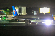 China Southern Airlines Airbus A321-253N (B-306K) at  Denpasar/Bali - Ngurah Rai International, Indonesia