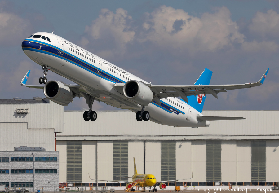 China Southern Airlines Airbus A321-253N (B-306K) | Photo 315839