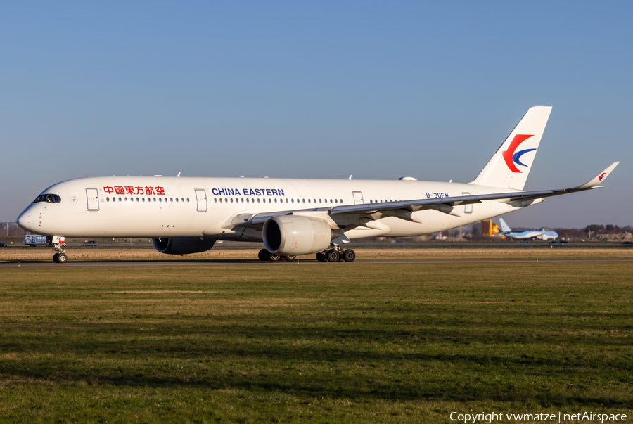 China Eastern Airlines Airbus A350-941 (B-30FM) | Photo 606036
