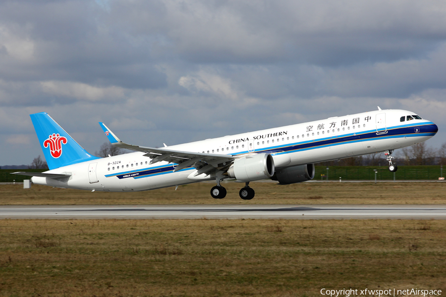 China Southern Airlines Airbus A321-253NX (B-322A) | Photo 437300