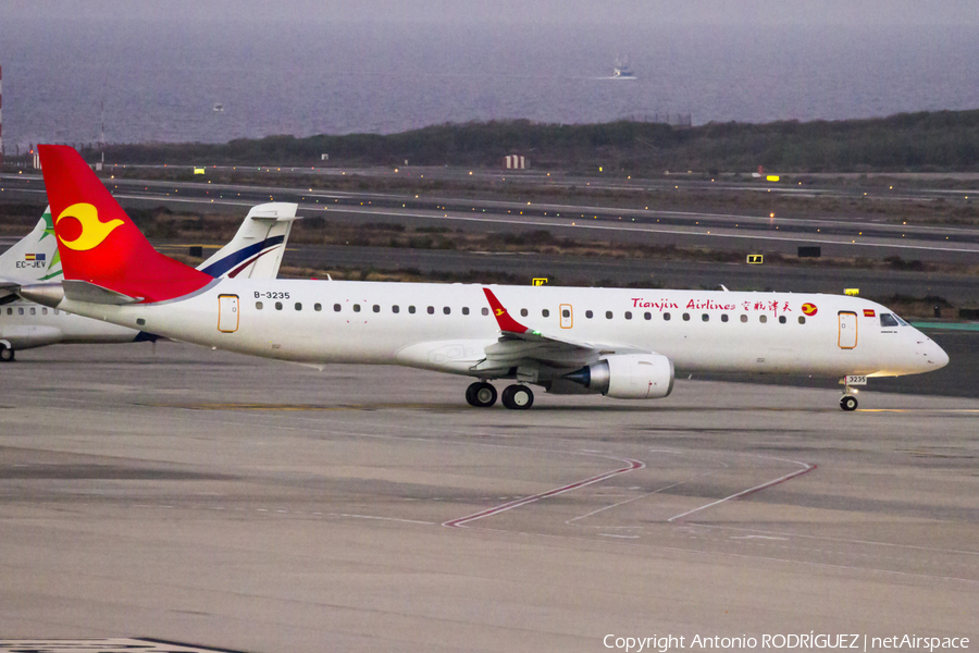 Tianjin Airlines Embraer ERJ-195LR (ERJ-190-200LR) (B-3235) | Photo 129243