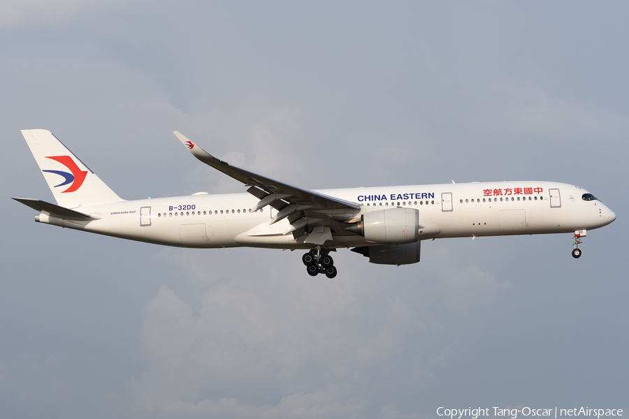 China Eastern Airlines Airbus A350-941 (B-32D0) | Photo 635790