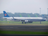 China Southern Airlines Airbus A321-253NX (B-32FS) at  Jakarta - Soekarno-Hatta International, Indonesia