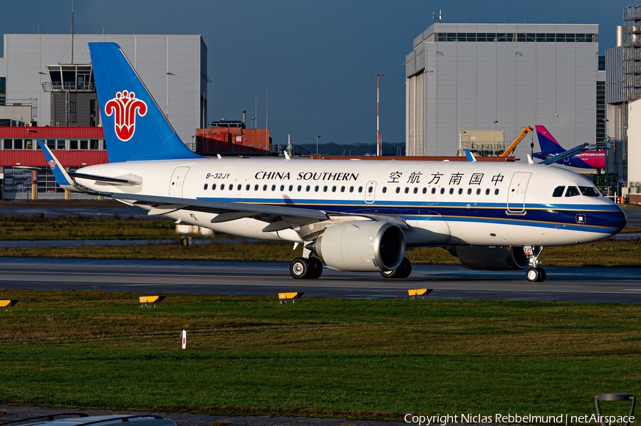 China Southern Airlines Airbus A319-153N (B-32JY) | Photo 659208