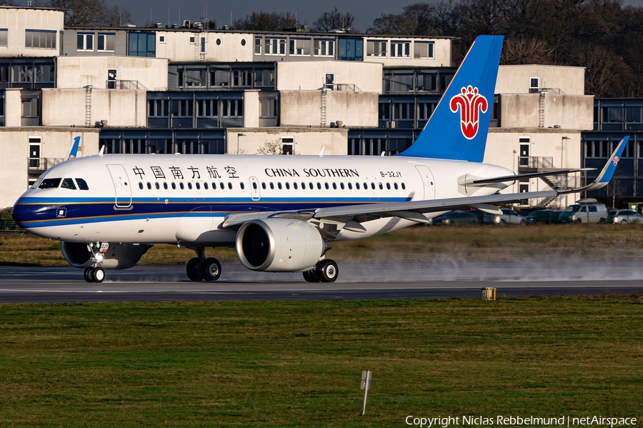 China Southern Airlines Airbus A319-153N (B-32JY) | Photo 659210