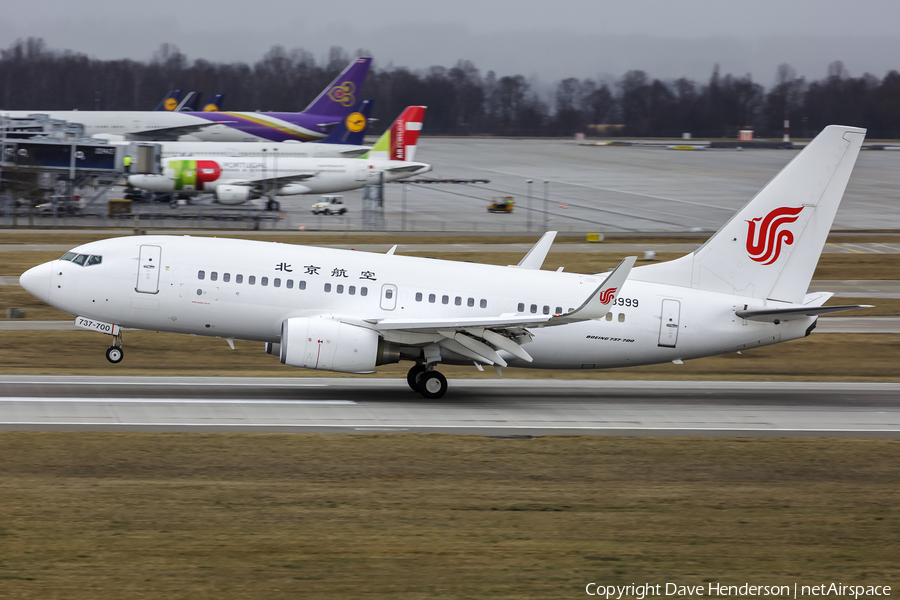 Air China Boeing 737-79L (B-3999) | Photo 374411