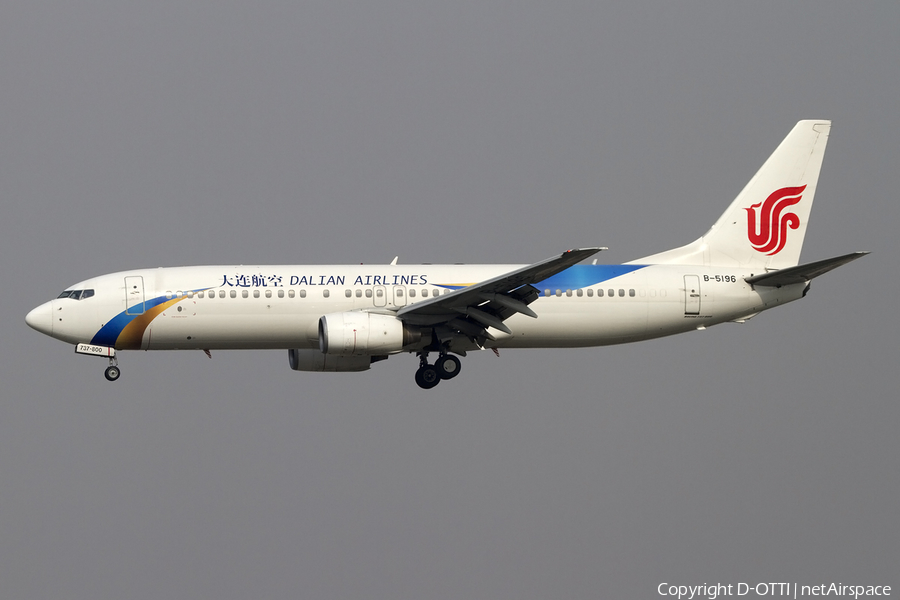 Dalian Airlines Boeing 737-86N (B-5196) | Photo 405873