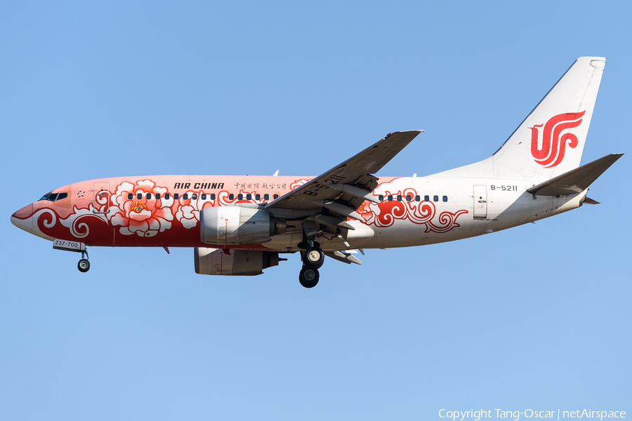 Air China Boeing 737-79L (B-5211) | Photo 450604